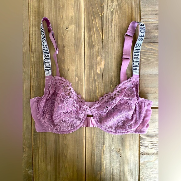 Victoria Secret Rhinestone Shine Strap Bra - Picture 1 of 3